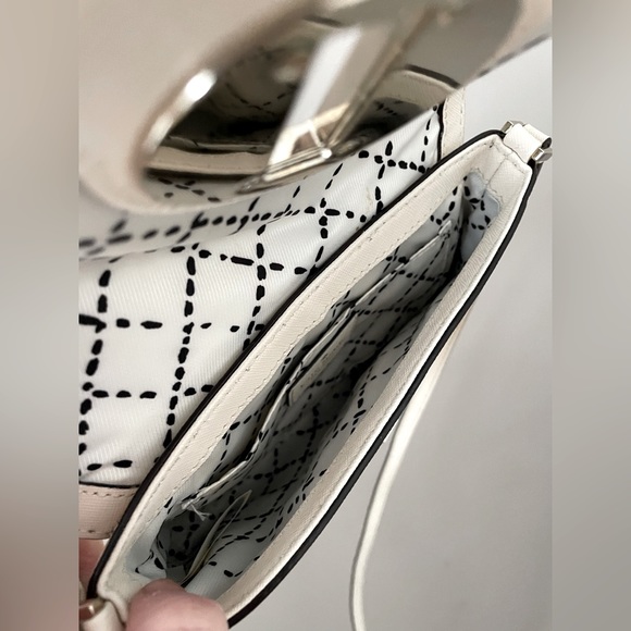 Kate Spade Crossbody - Picture 8 of 8